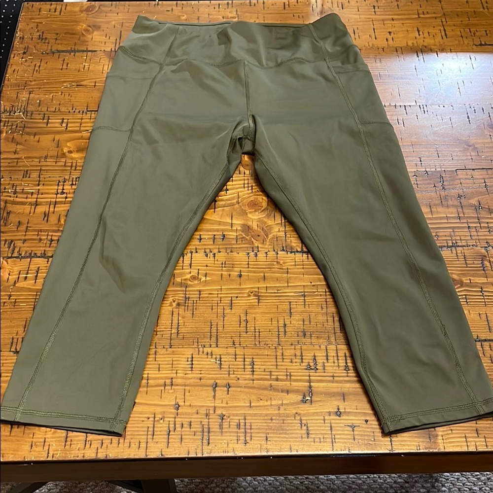 Avia Green Leggings Stretchy Athletic Bottoms